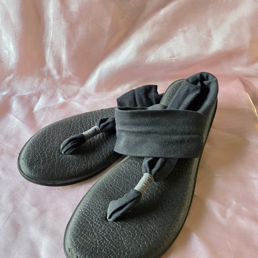 Sanuk Black Women's Sandals